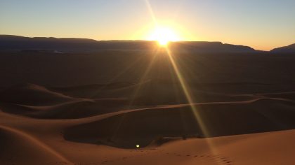 Rondreis Marokko met kinderen, Tinfou Dunes zonsopkomst