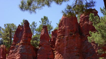 Roussillon Le Sentier des Ocres rode rotsen